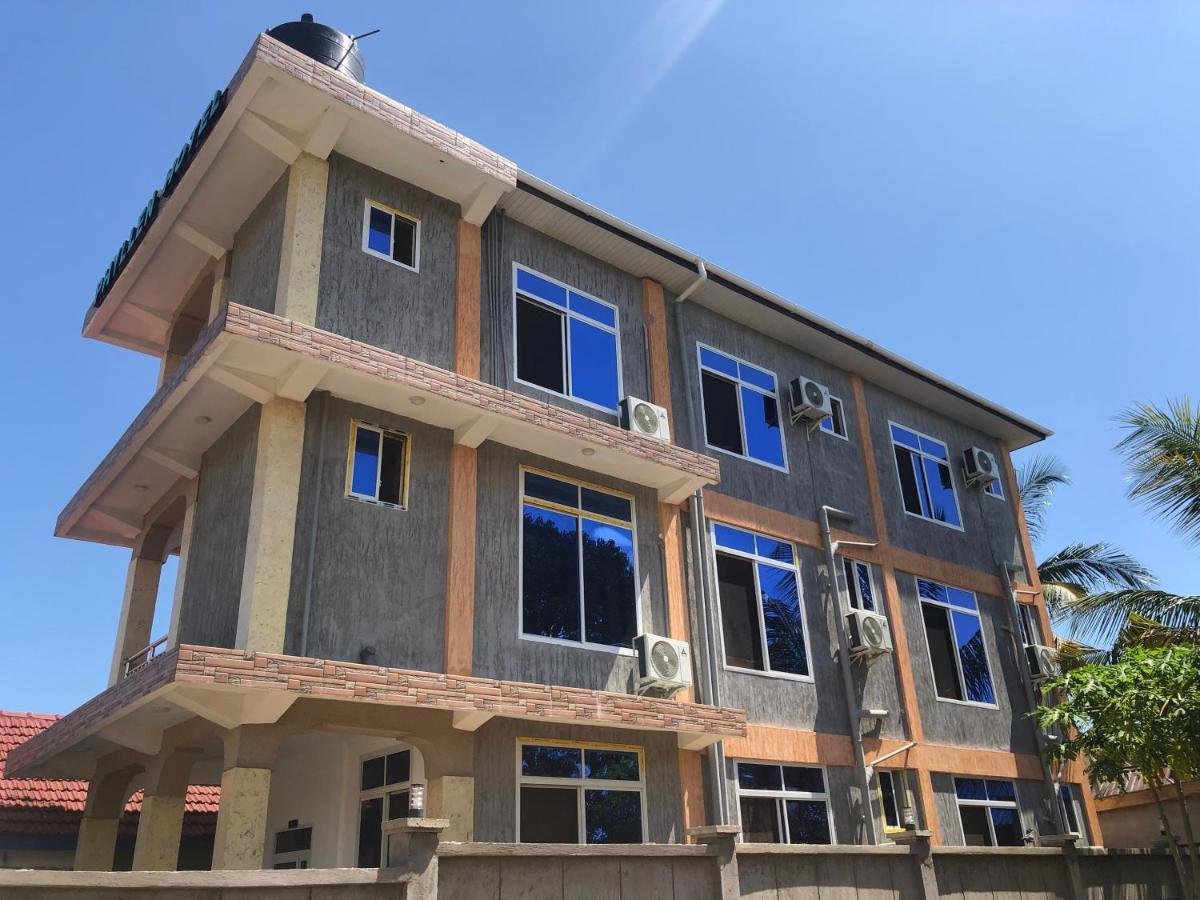 Phyllen Hotel Tanga Exterior photo