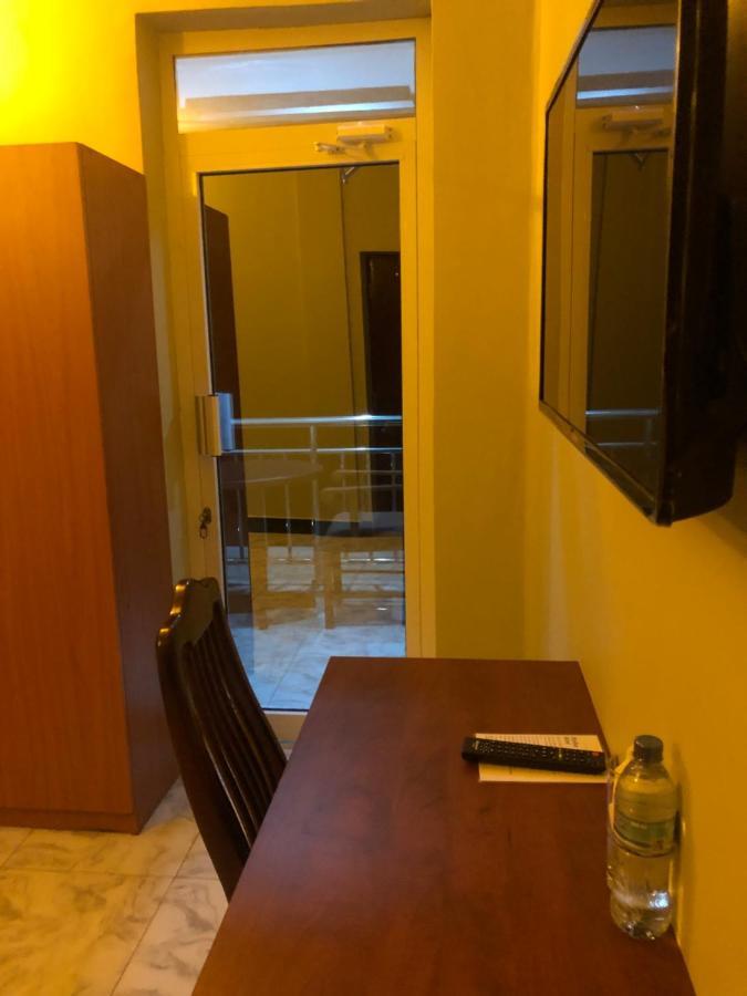 Phyllen Hotel Tanga Exterior photo